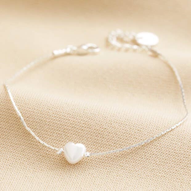 Pearl Heart Charm Bracelet: Silver