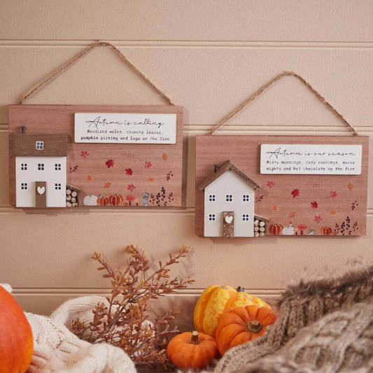 Langs Autumn Plaques